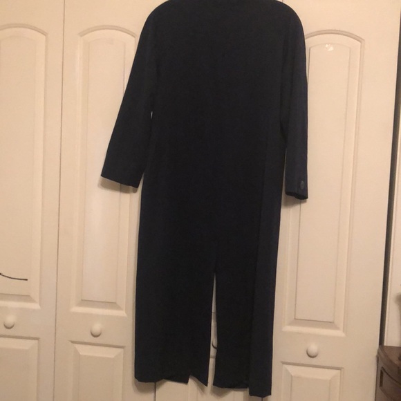 Beautiful blue trench coat and sharp .size 10.length 40 in long - Picture 5 of 8